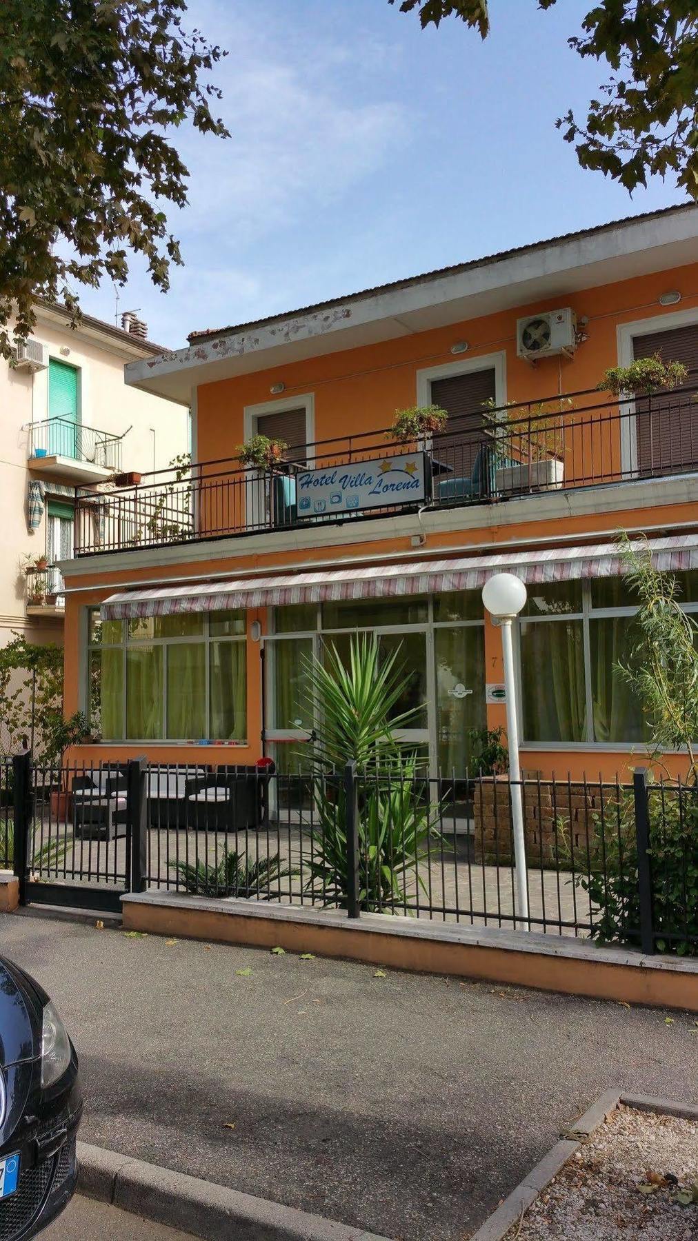 Hotel Villa Lorena Rímini Exterior foto